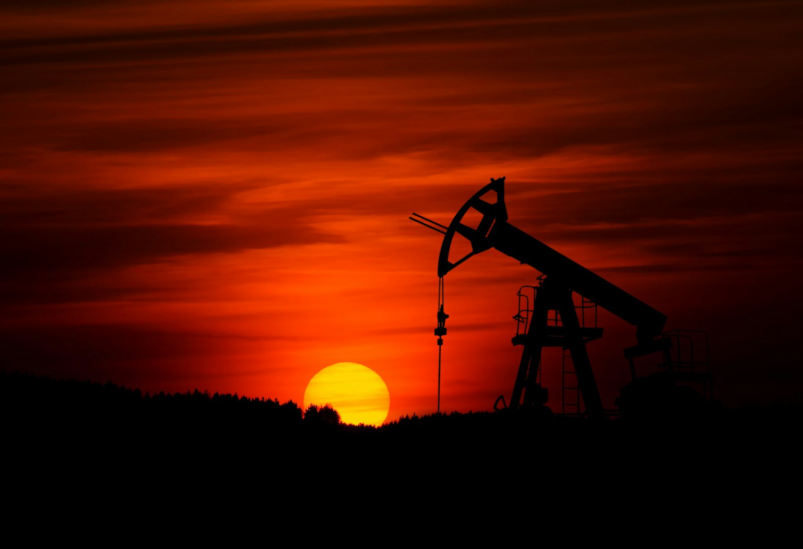 Pétrole sous Tension, Inflation en Baisse : Le Double Choc de la Semaine